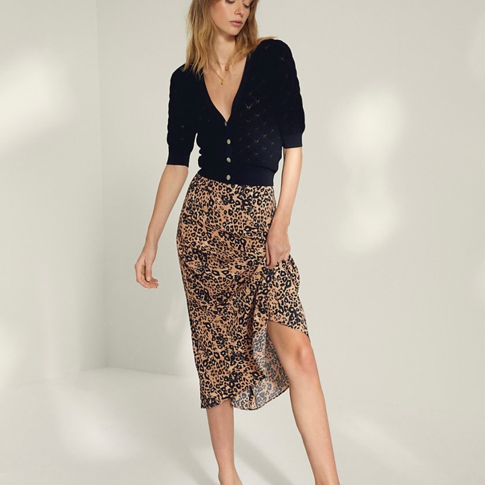 Aritzia Wilfred Leopard MIDI skirt